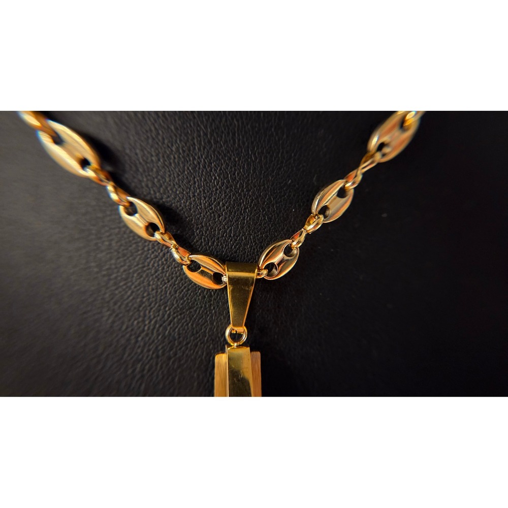 Gold Tone Crucifix Pendant Necklace 24 Inch Puffed Mariner Link Chain Cross - Picture 4 of 10